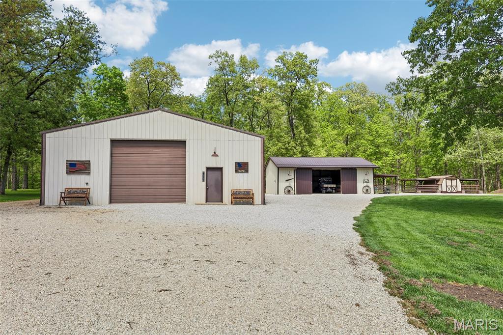 4159 Monke Avenue Litchfield, IL 62056 - Photo 4 of 59