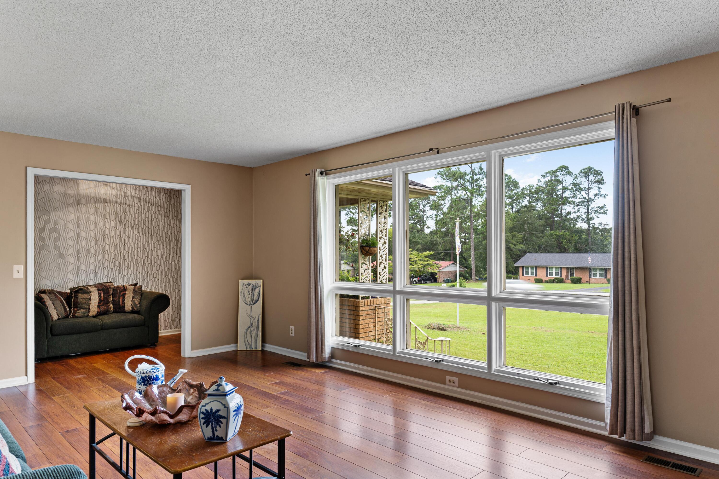 1550 Hillsboro Road Orangeburg, SC 29115 - Photo 5 of 33 DSC09934