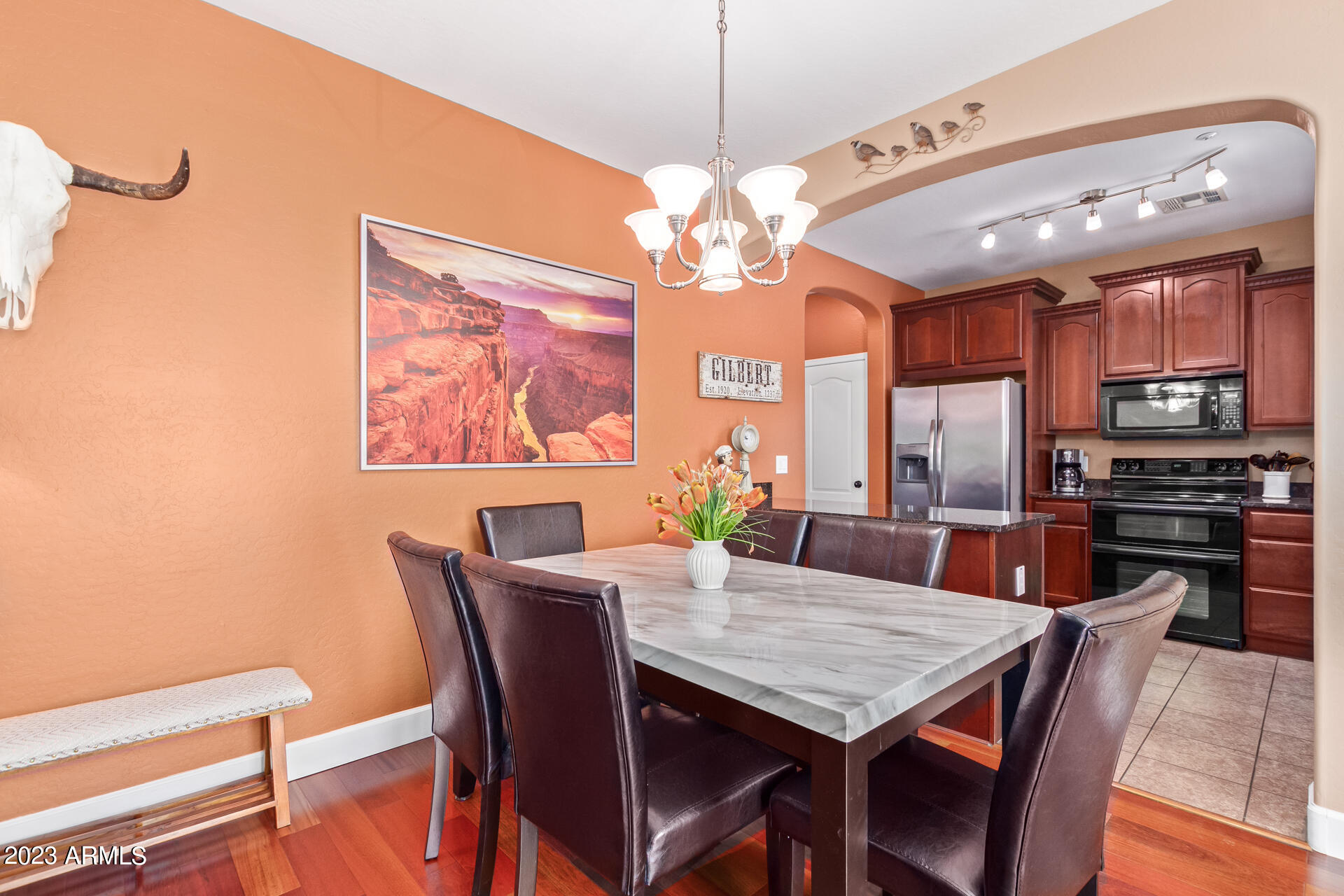 1957 East Frye Road, Unit 102 Gilbert, AZ 85295 - Photo 8 of 33 Dining Area
