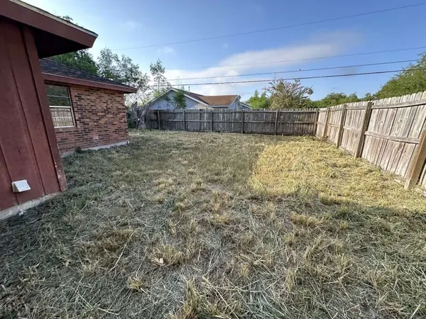 $165,999 | 825 North Tichenor Avenue, La Feria, TX 78559