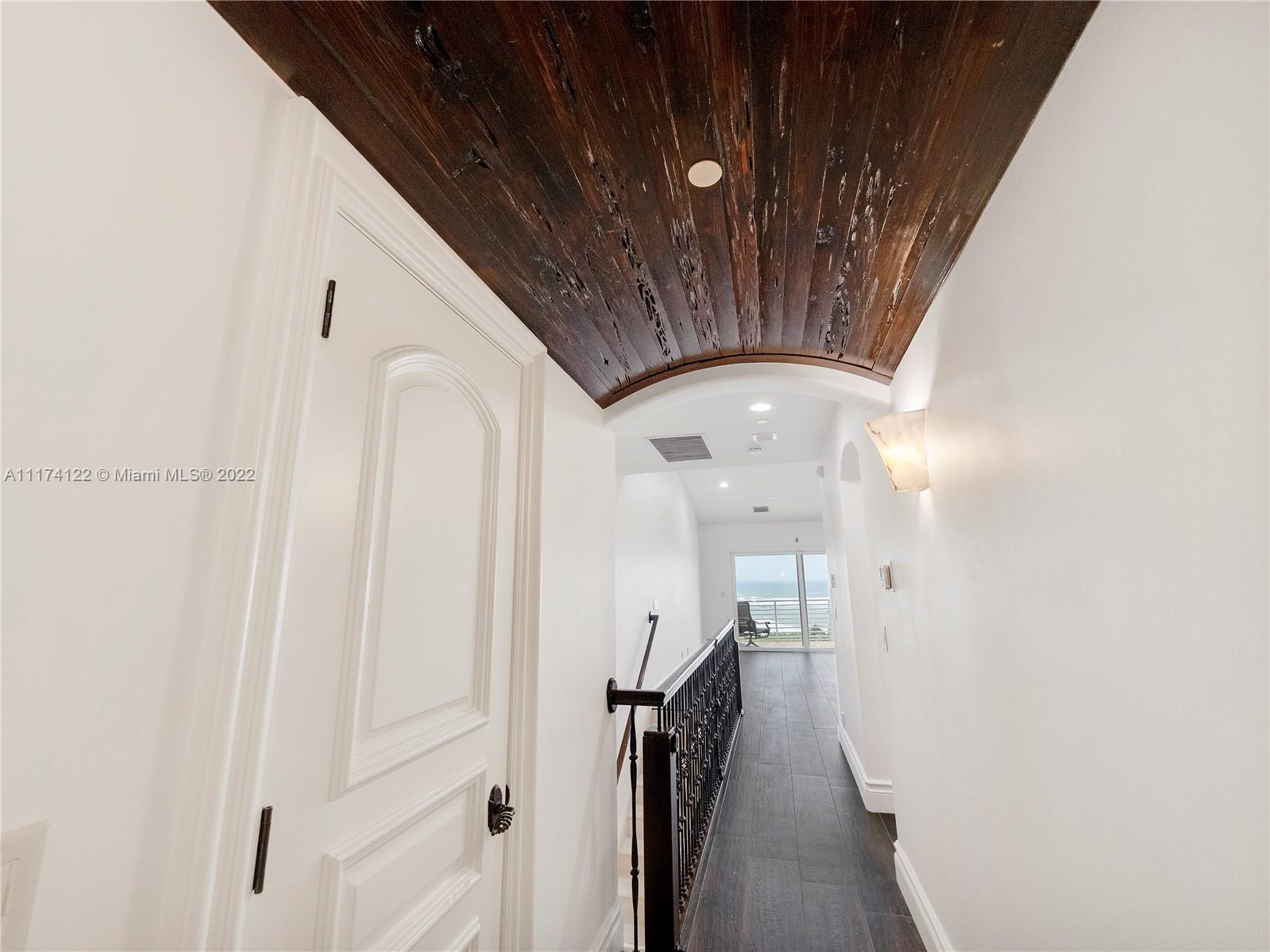 2050 Florida A1A, Unit 2 Jupiter, FL 33477 - Photo 9 of 22 a view of entryway