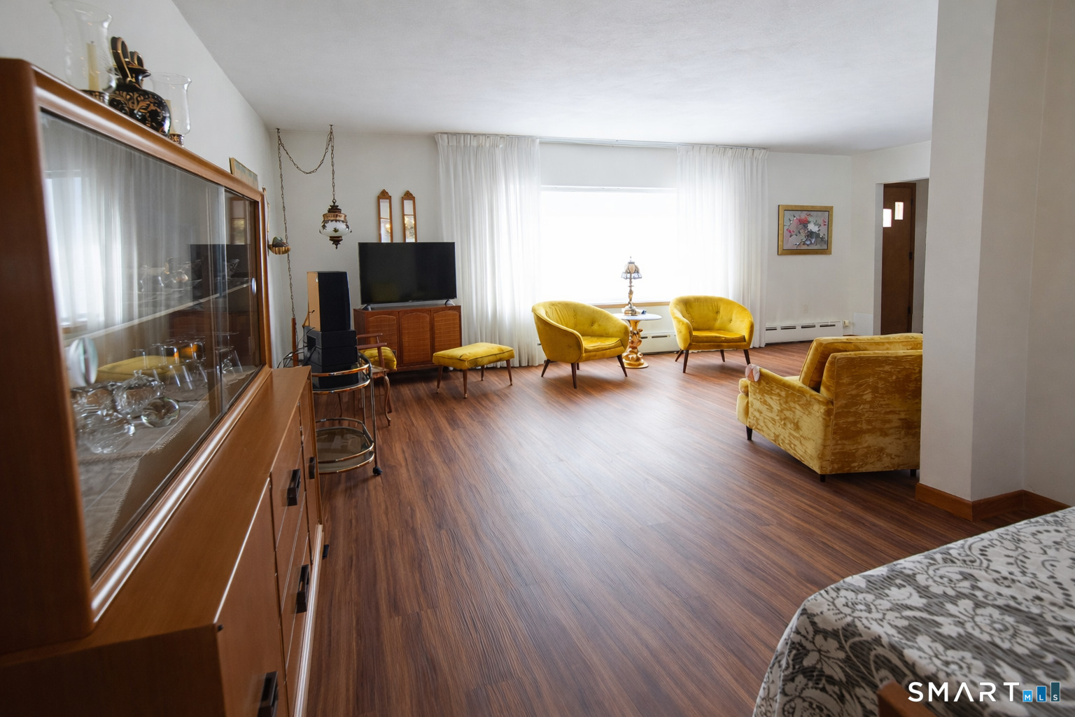 30 Day Spring Avenue Hamden, CT 06518 - Photo 6 of 32