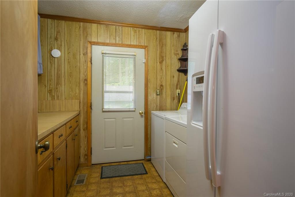 726 Kelly Road York, SC 29745 - Photo 12 of 31 a bathroom with a shower and a sink