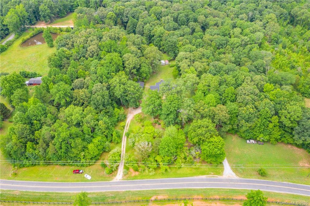 726 Kelly Road York, SC 29745 - Photo 30 of 31 a view of a yard