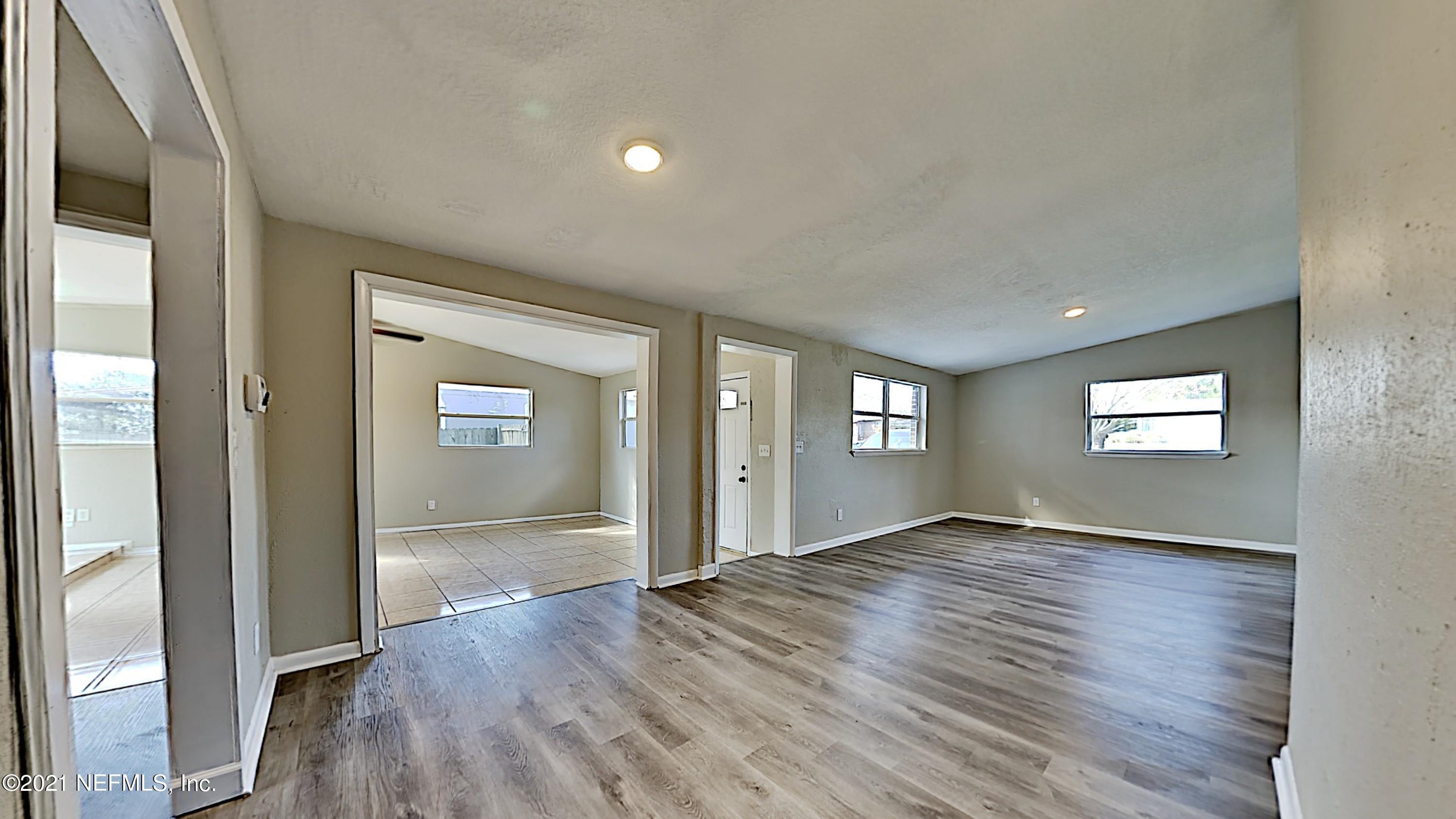 330 Rio Road Jacksonville, FL 32218 - Photo 3 of 16 2_Image_PQQkz8lypm