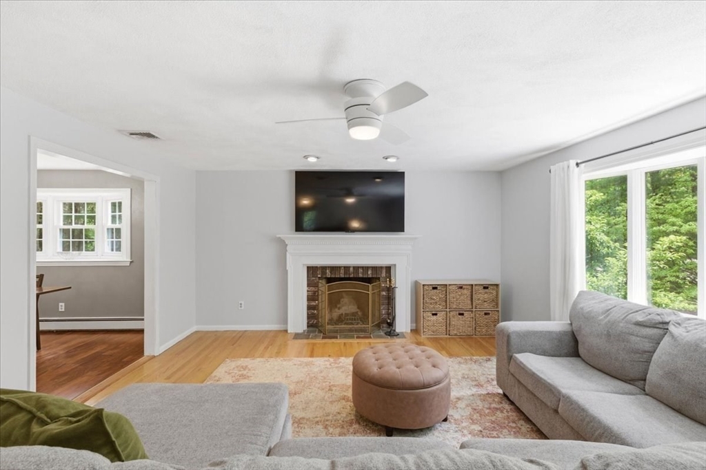 94 High Street Walpole, MA 02081 - Photo 5 of 42