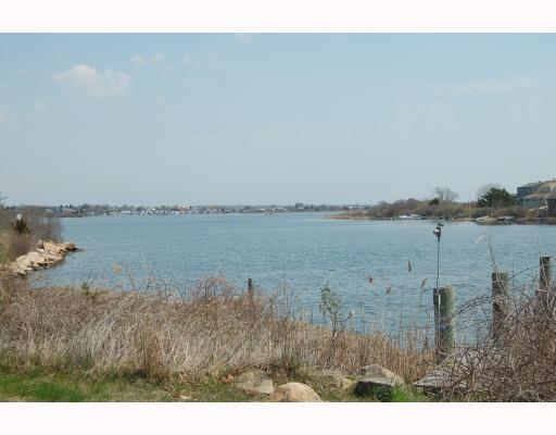 139 Prospect Road South Kingstown, RI 02879 - Photo 3 of 12 View.
