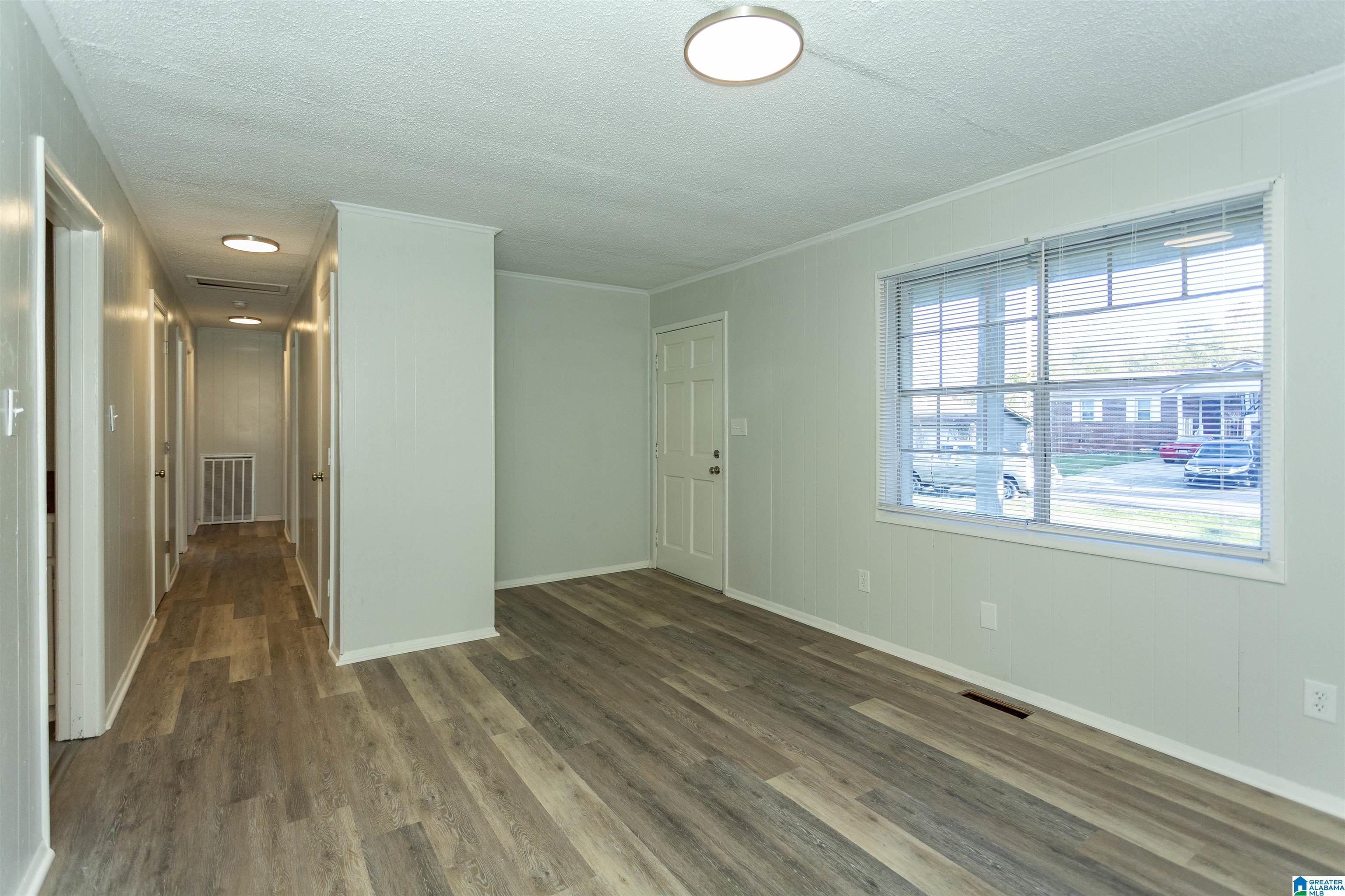 724 Illinois Road Birmingham, AL 35221 - Photo 11 of 33