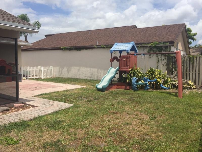 11514 Country Sound Court Boca Raton, FL 33428 - Photo 14 of 24 Backyard
