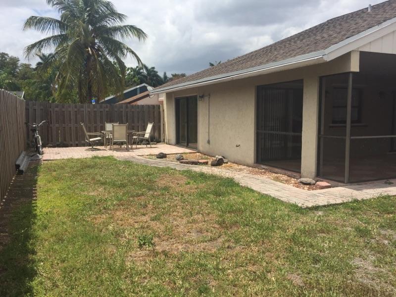 11514 Country Sound Court Boca Raton, FL 33428 - Photo 16 of 24 Yard