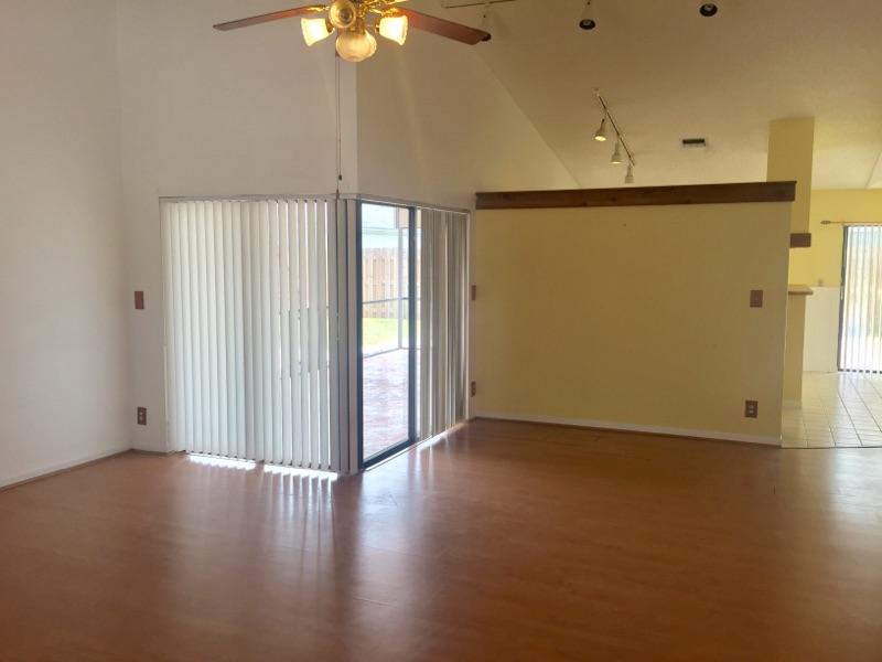 11514 Country Sound Court Boca Raton, FL 33428 - Photo 3 of 24 Living Room