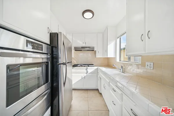 $2,795 | 1050 South Wooster Street, Unit 3, Los Angeles, CA 90035