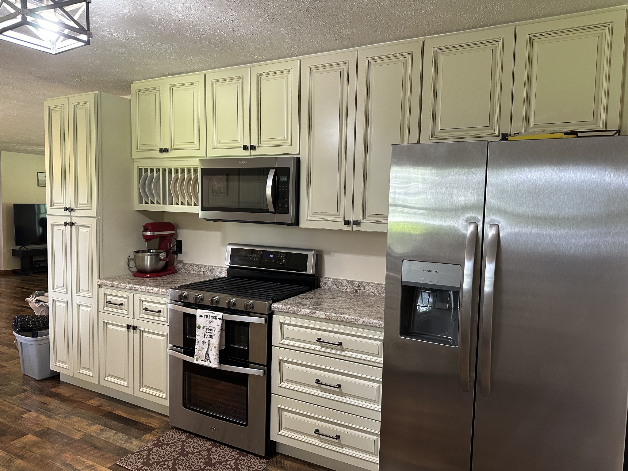 403 Fredonia Road Crossville, TN 38571 - Photo 10 of 50 a kitchen with a refrigerator stove and microwave