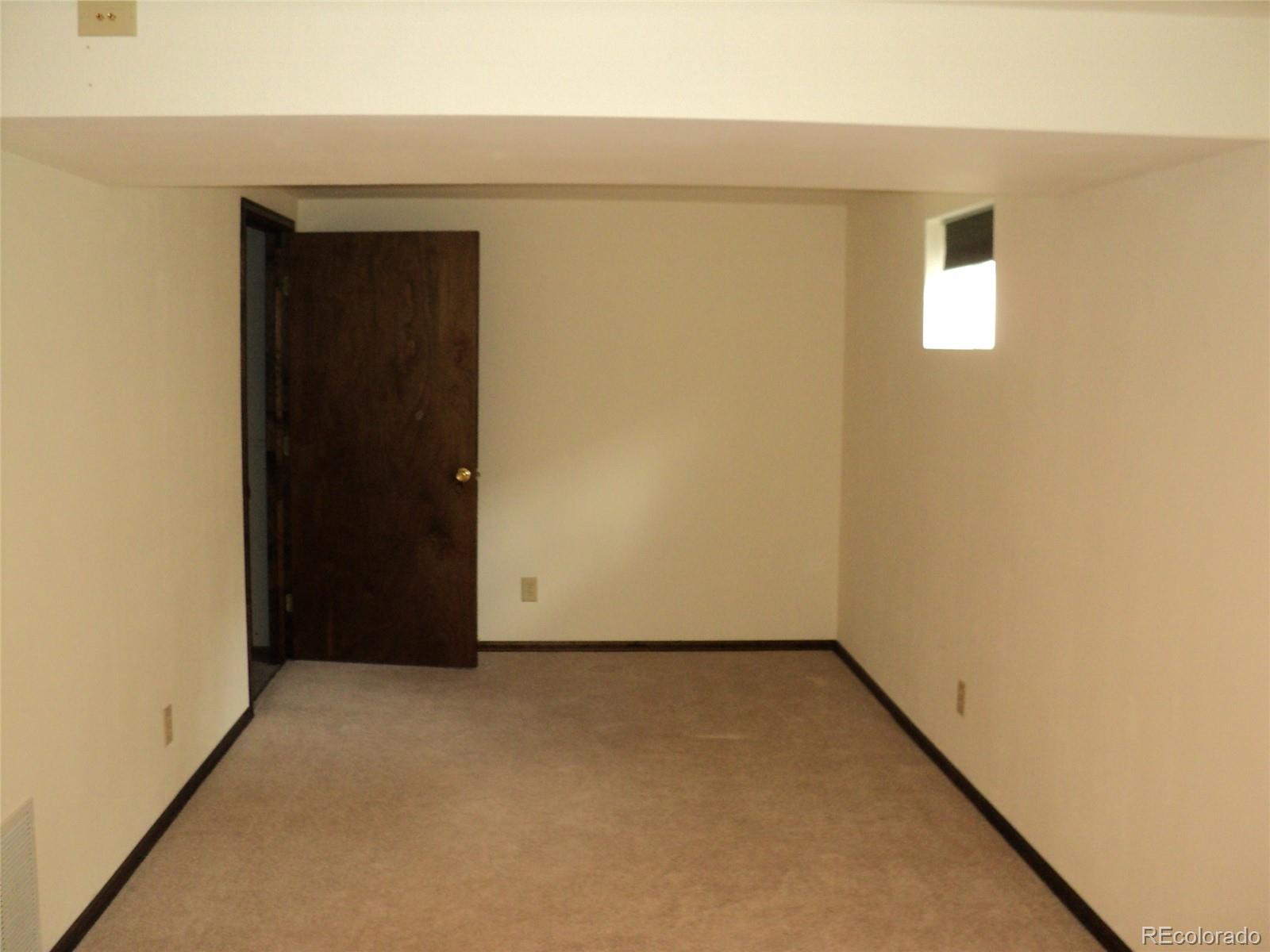 3816 South Ceylon Way Aurora, CO 80013 - Photo 11 of 18