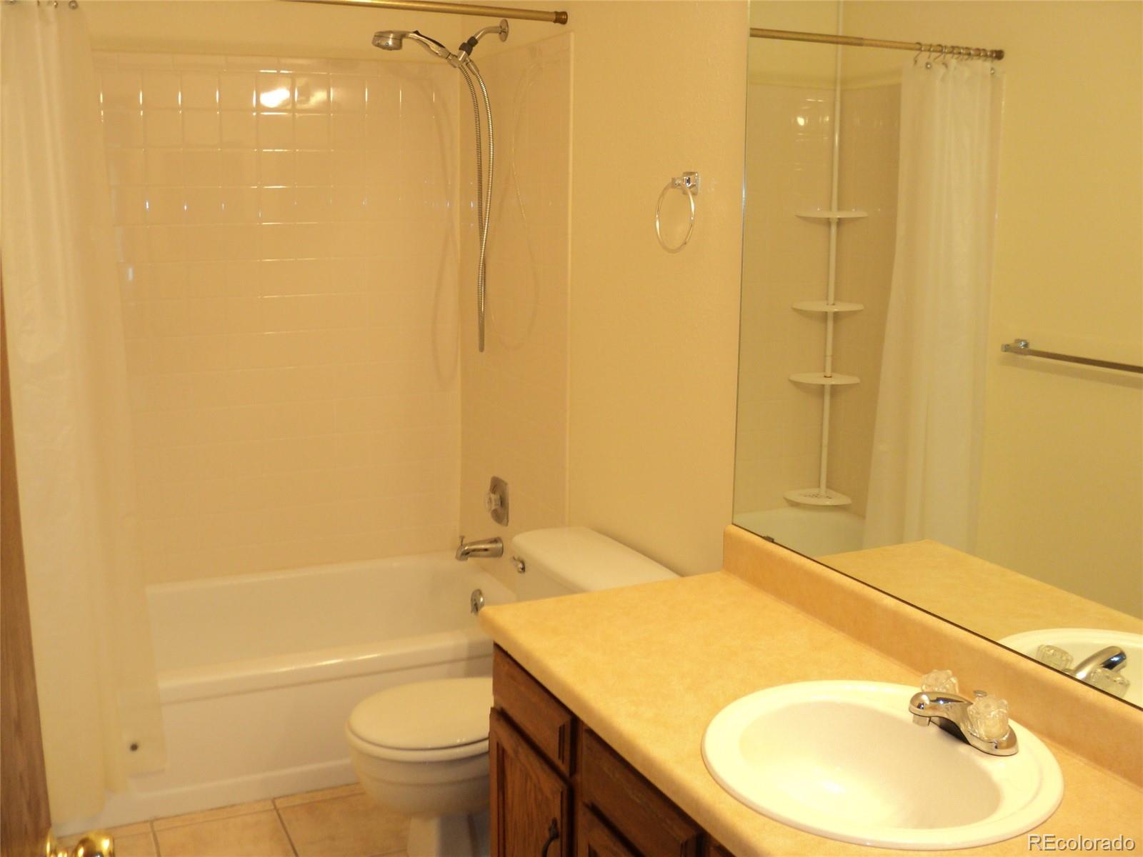 3816 South Ceylon Way Aurora, CO 80013 - Photo 13 of 18