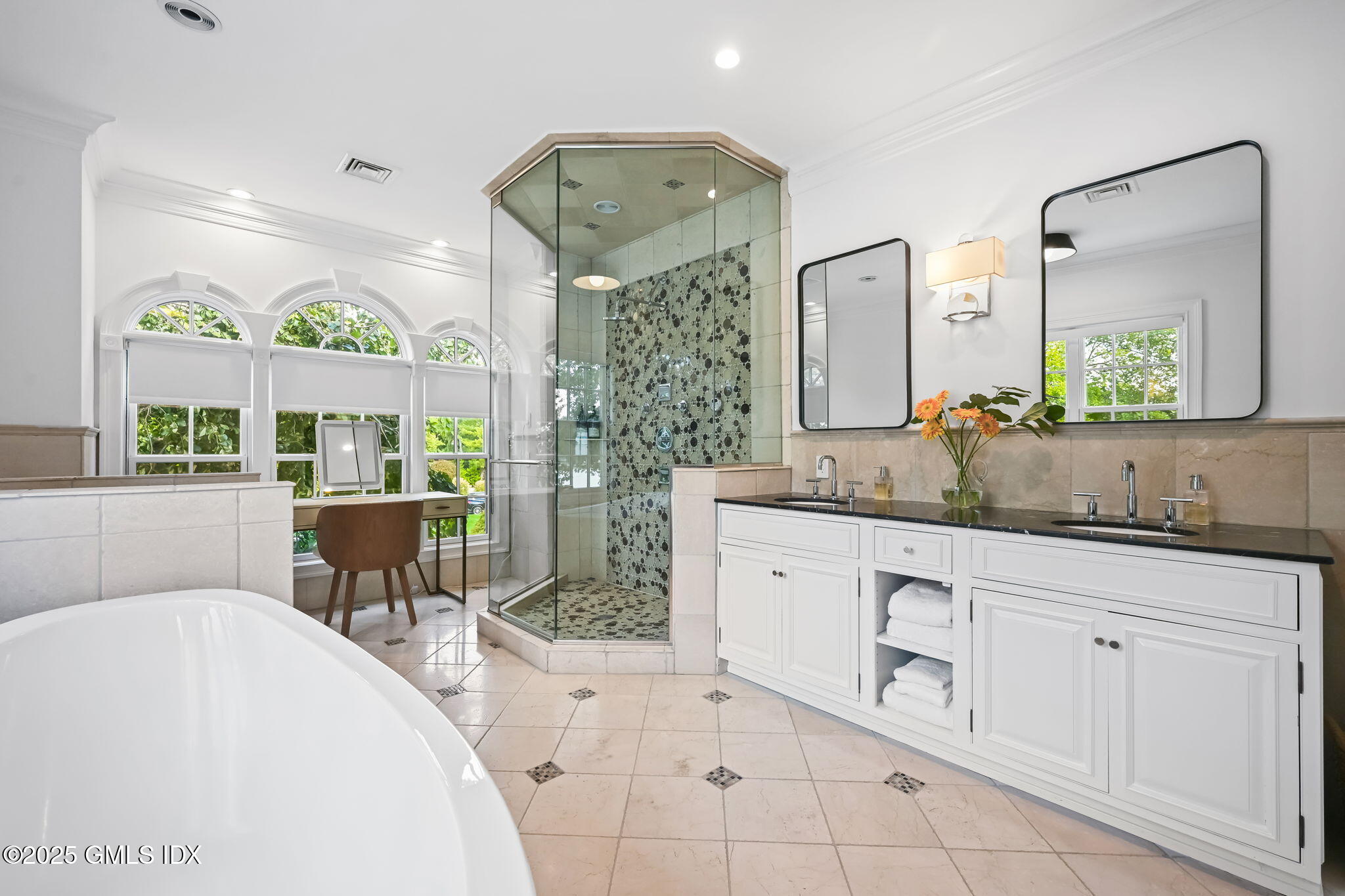 19 Weeds Landing Darien, CT 06820 - Photo 33 of 98 2nd master bath