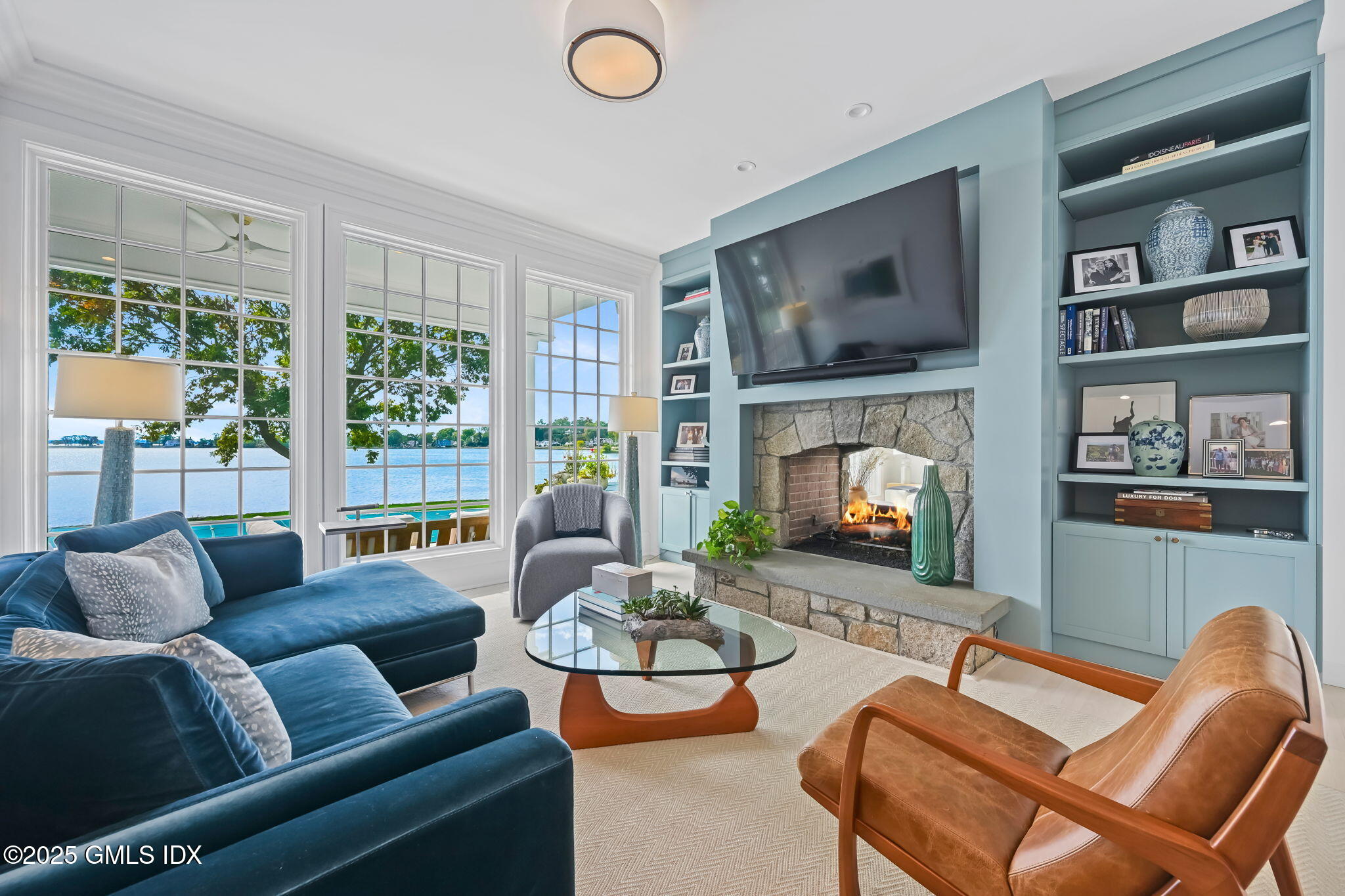 19 Weeds Landing Darien, CT 06820 - Photo 39 of 98 family room