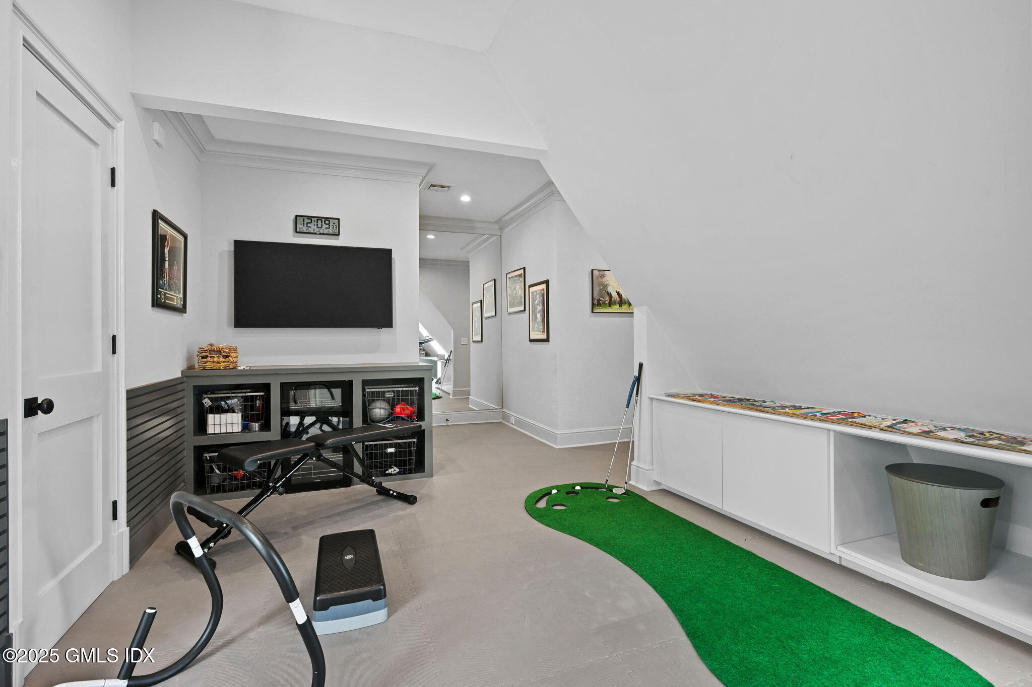 19 Weeds Landing Darien, CT 06820 - Photo 56 of 98 gym and his office