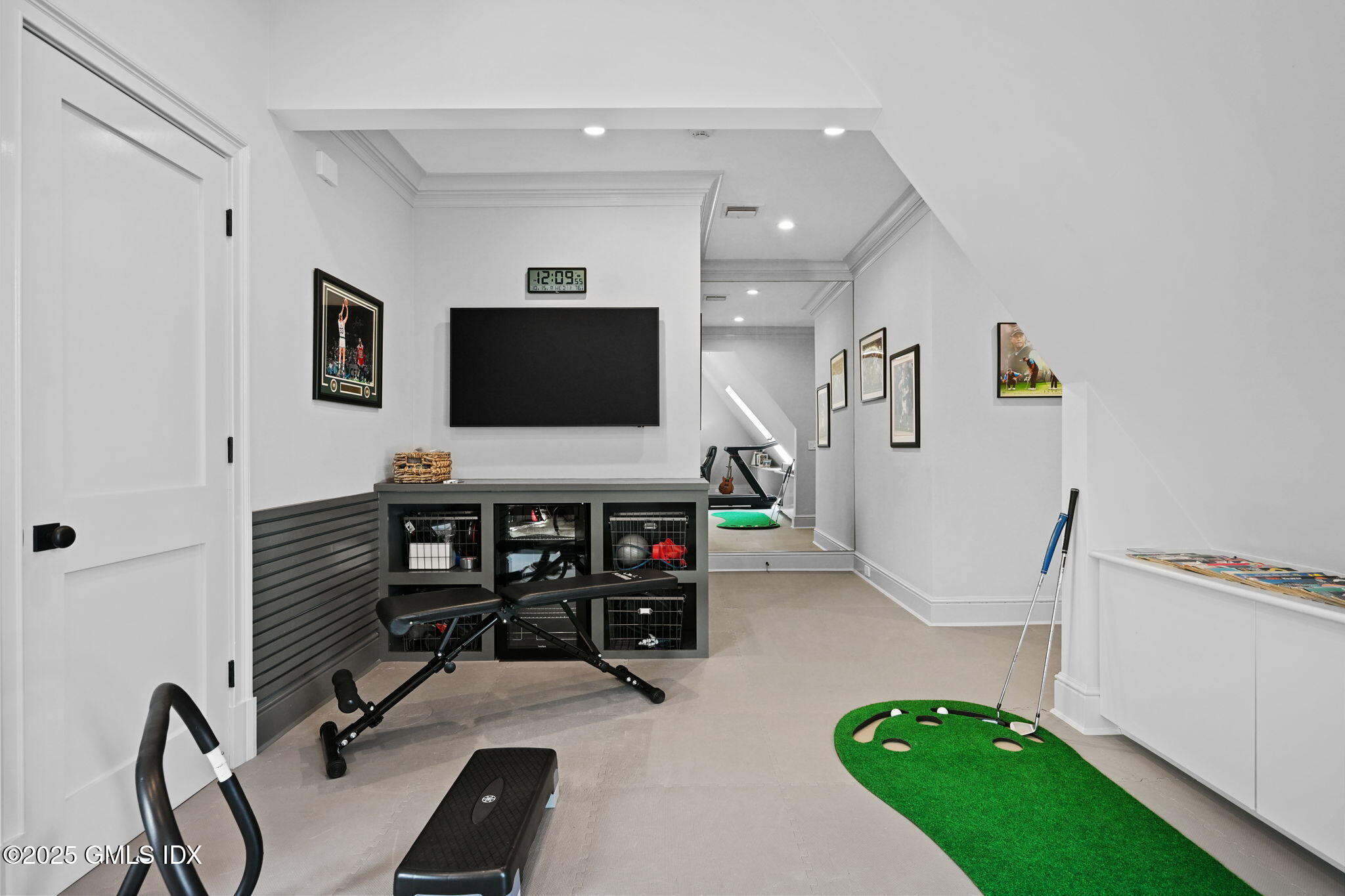 19 Weeds Landing Darien, CT 06820 - Photo 57 of 98 gym and his office