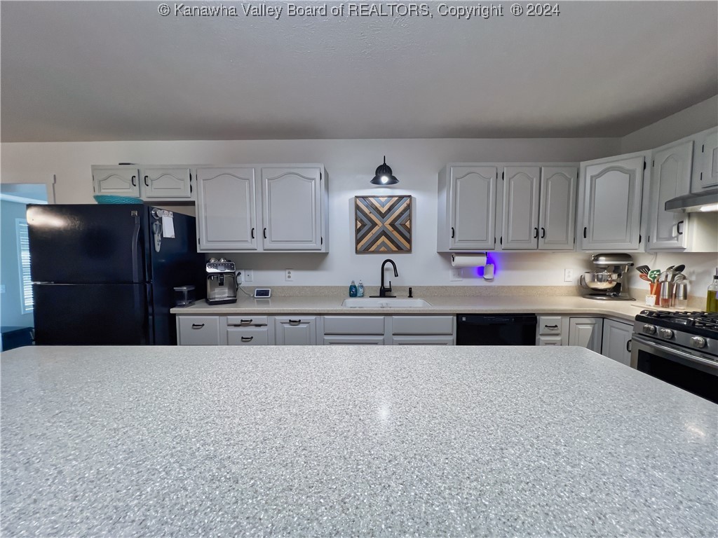 13 Meadow Lane Elkview, WV 25071 - Photo 11 of 43 Gallery Image 11