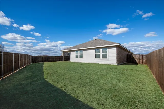 $2,200 | 1208 Fieldstone Court, Royse City, TX 75189
