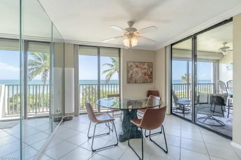 $1,299,000 | 10475 Gulf Shore Drive, Unit 122, Naples, FL 34108