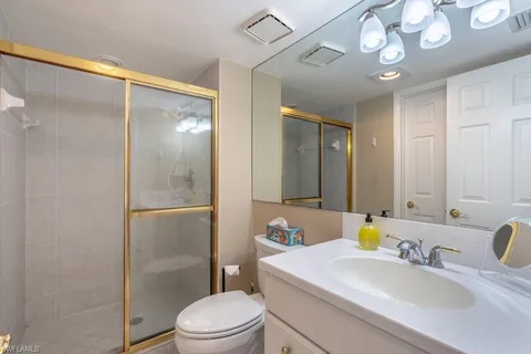 $1,299,000 | 10475 Gulf Shore Drive, Unit 122, Naples, FL 34108