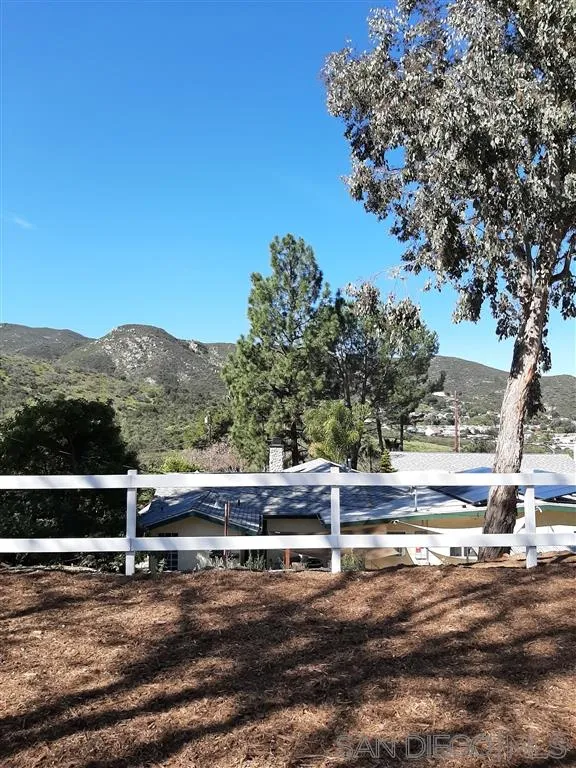 8307 Mesa Road Santee, CA 92071 - Photo 13 of 17 Gallery Image 13