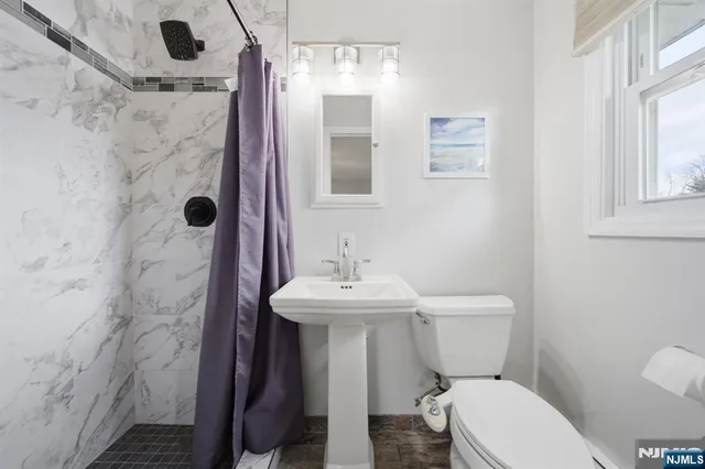 $849,000 | 330 Congers Avenue, Northvale, NJ 07647