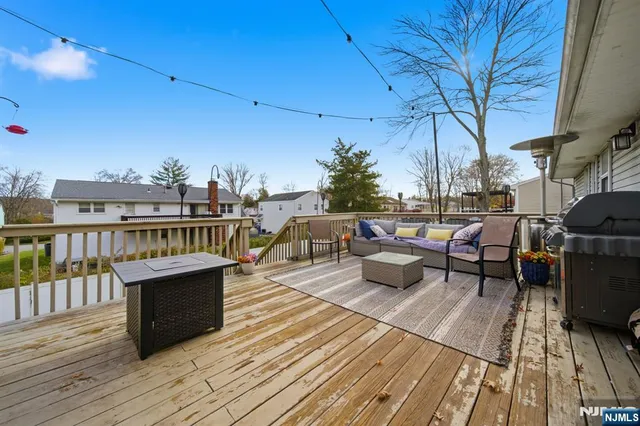 $849,000 | 330 Congers Avenue, Northvale, NJ 07647