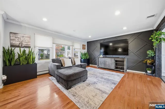 $849,000 | 330 Congers Avenue, Northvale, NJ 07647