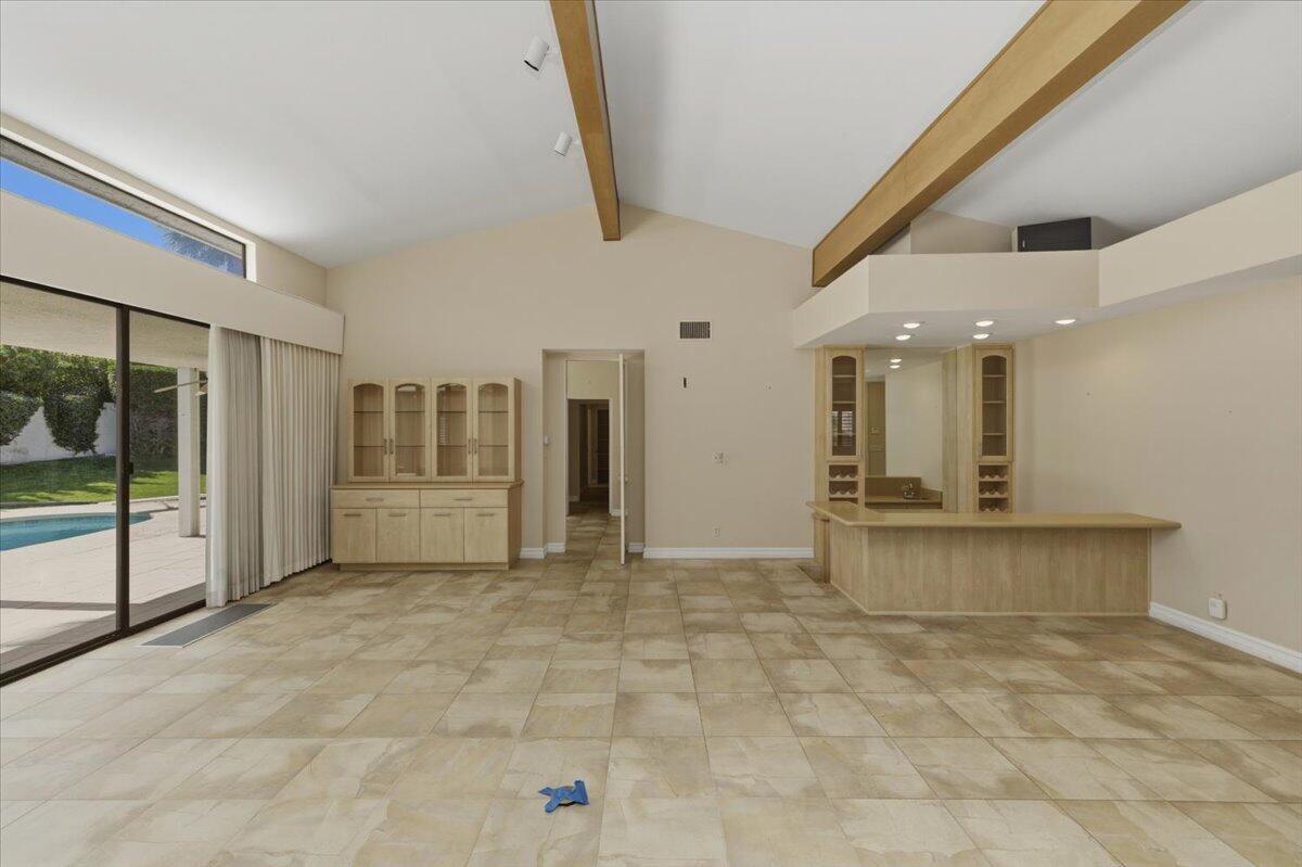 72795 Somera Road Palm Desert, CA 92260 - Photo 11 of 47 17-Living Room