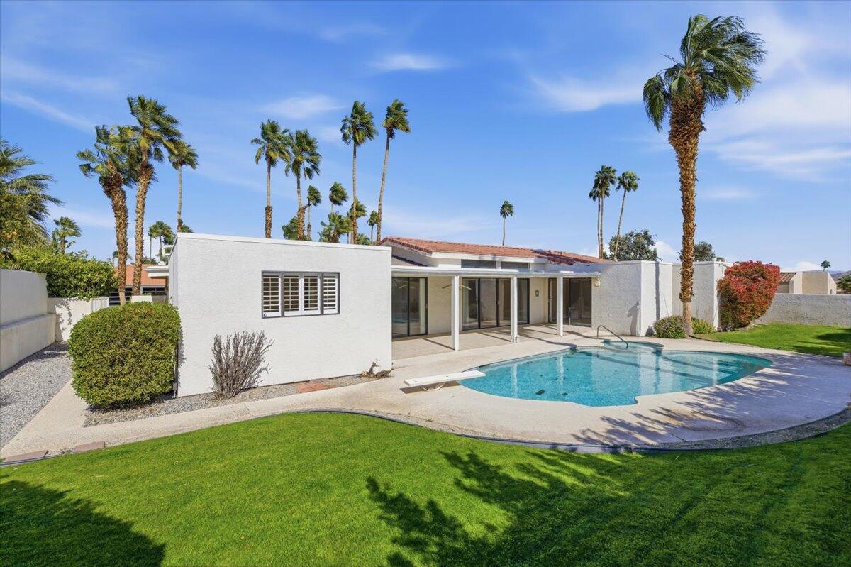 72795 Somera Road Palm Desert, CA 92260 - Photo 34 of 47 44-Backyard