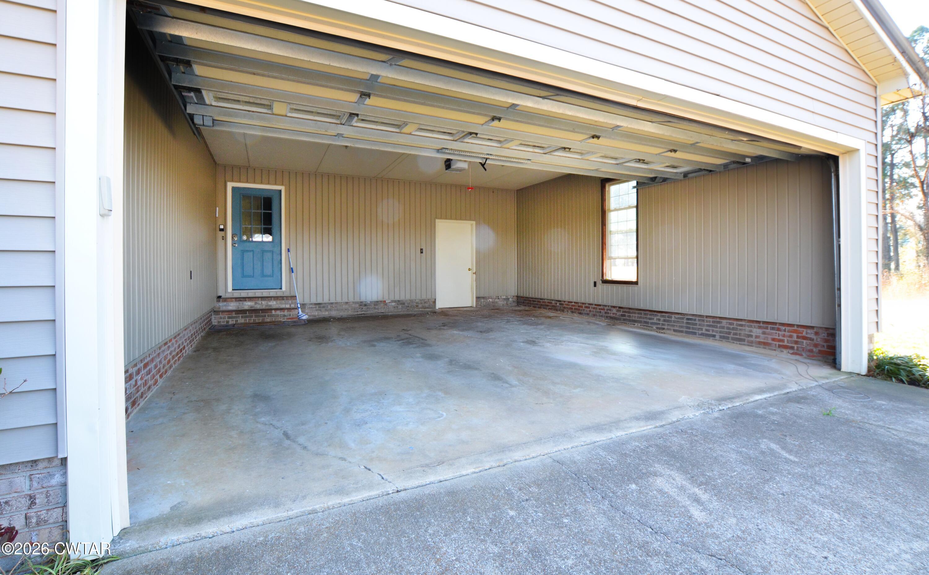 593 Sunny Hill Road Alamo, TN 38001 - Photo 15 of 29 a view of a building stairs