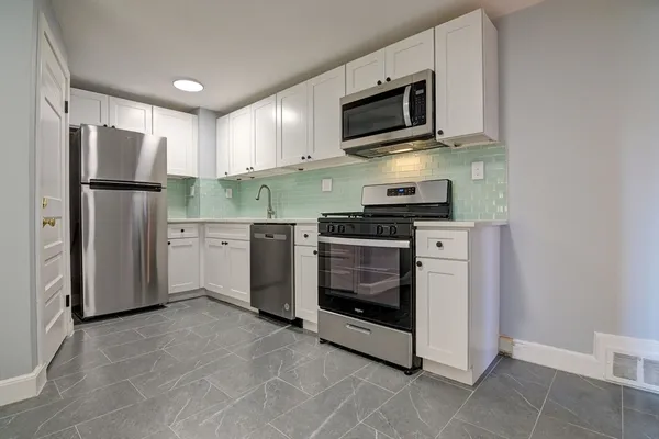 $2,450 | 23 Langley Circle, Unit 2, Quincy, MA 02170