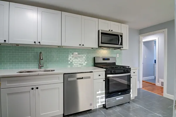 $2,450 | 23 Langley Circle, Unit 2, Quincy, MA 02170