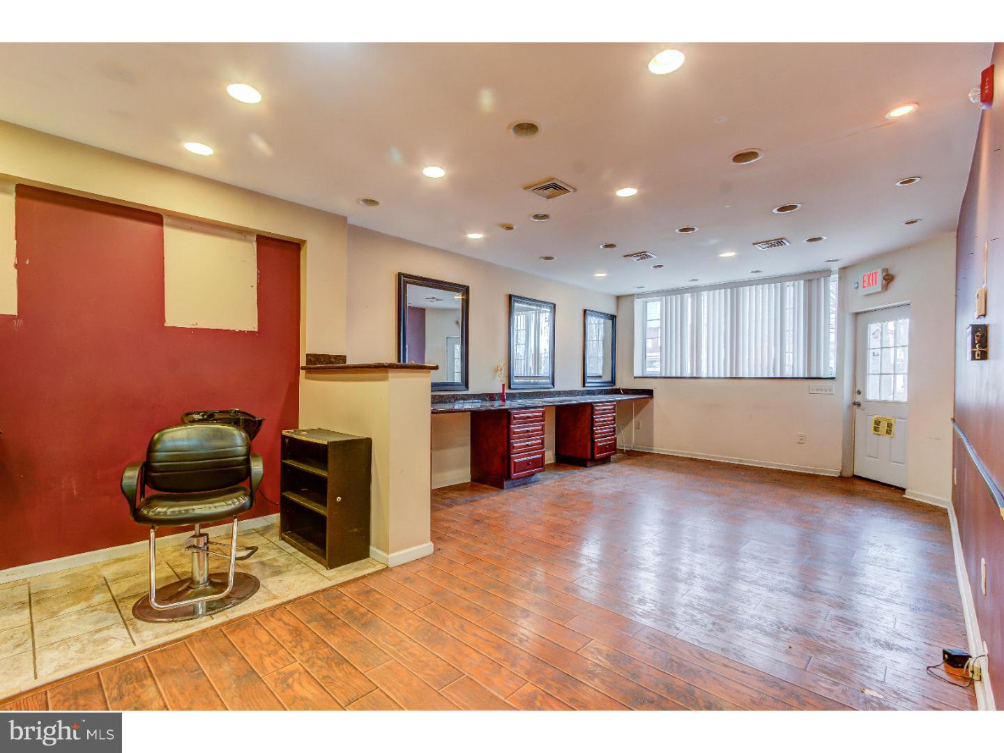404 North Springfield Road Clifton Heights, PA 19018 - Photo 4 of 14