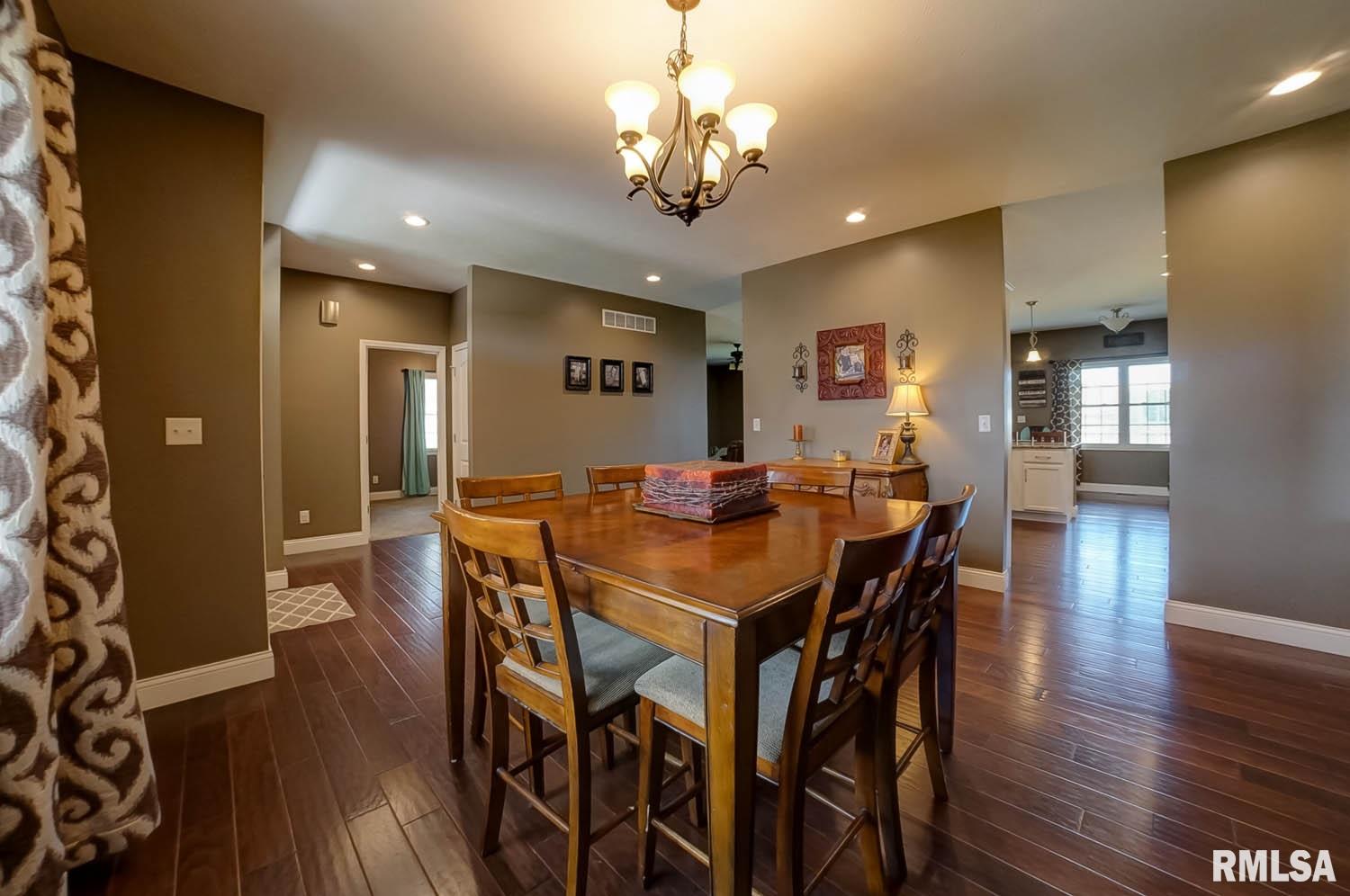 530 Waterwheel Drive Rochester, IL 62563 - Photo 13 of 47