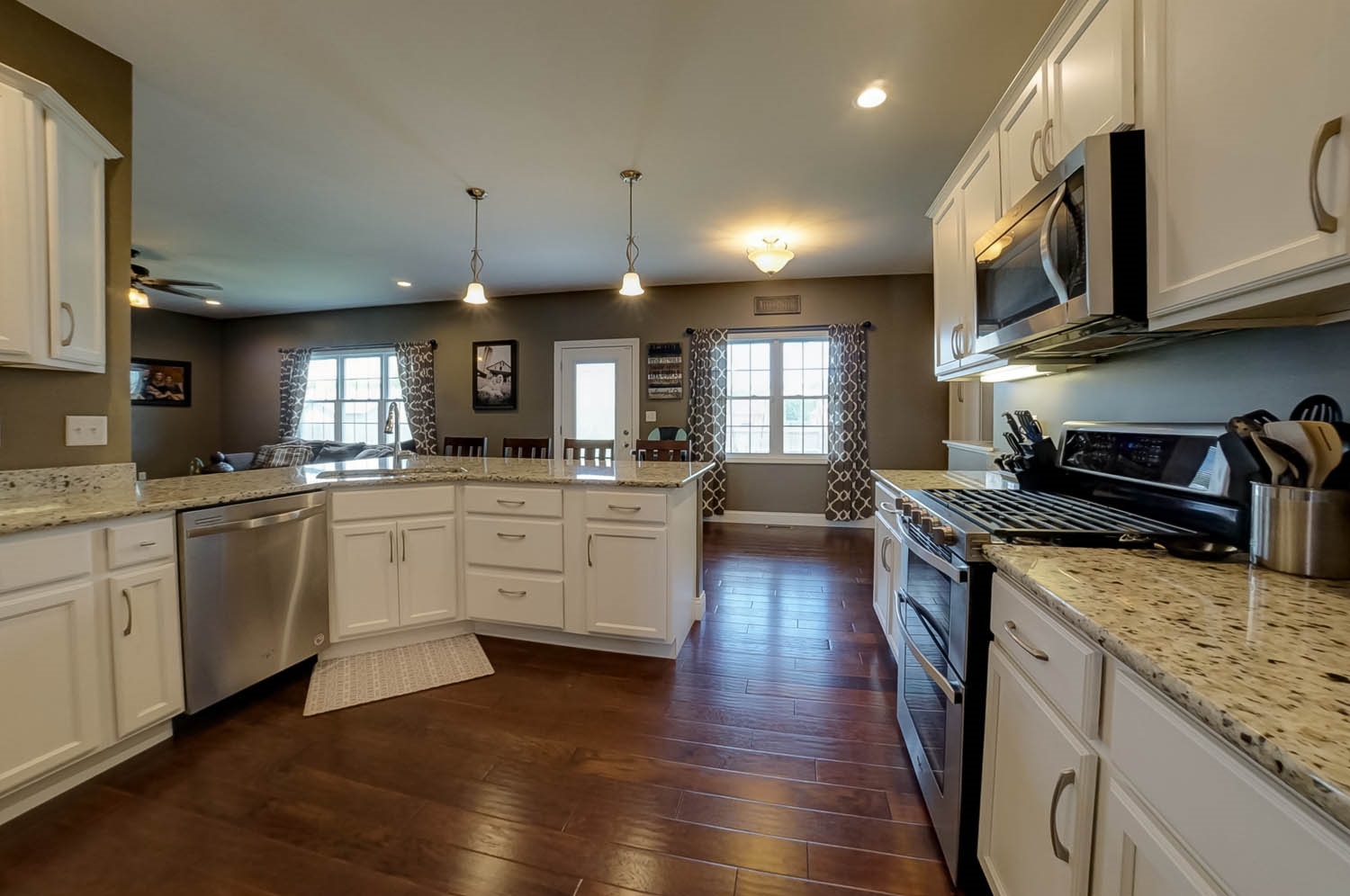 530 Waterwheel Drive Rochester, IL 62563 - Photo 17 of 47