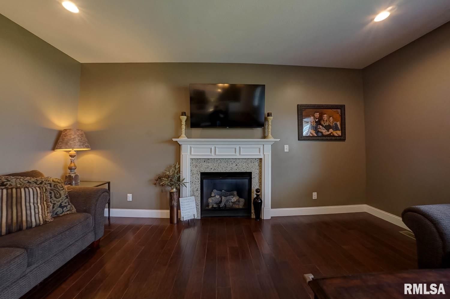 530 Waterwheel Drive Rochester, IL 62563 - Photo 25 of 47