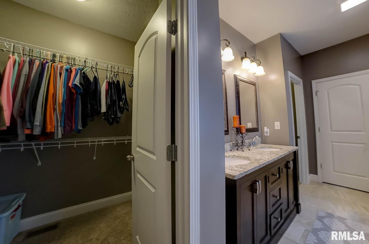 530 Waterwheel Drive Rochester, IL 62563 - Photo 37 of 47