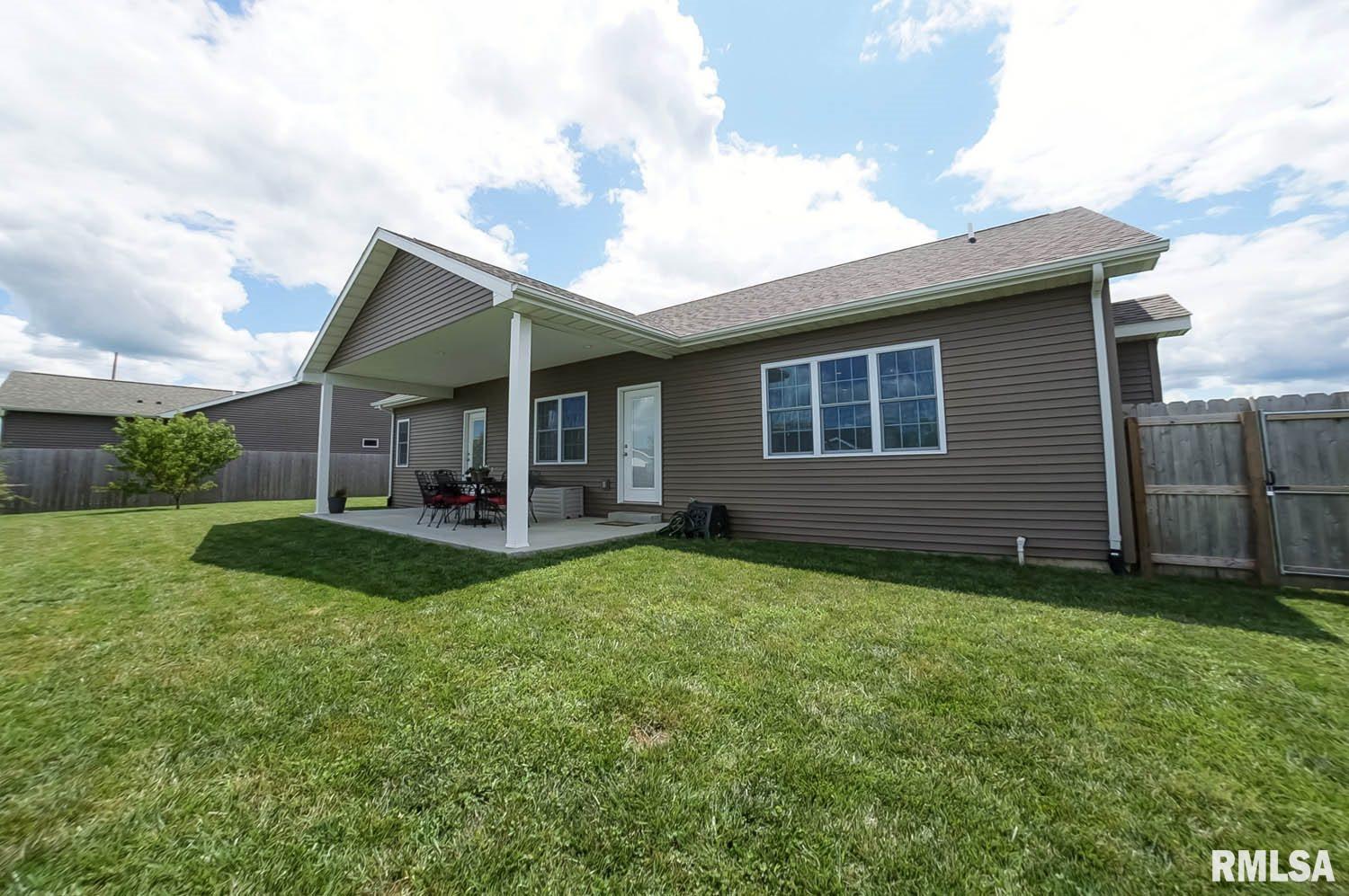 530 Waterwheel Drive Rochester, IL 62563 - Photo 6 of 47