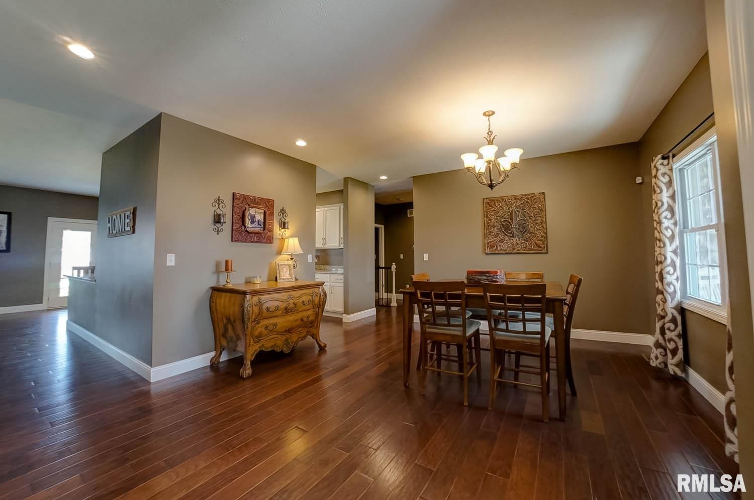 530 Waterwheel Drive Rochester, IL 62563 - Photo 10 of 47