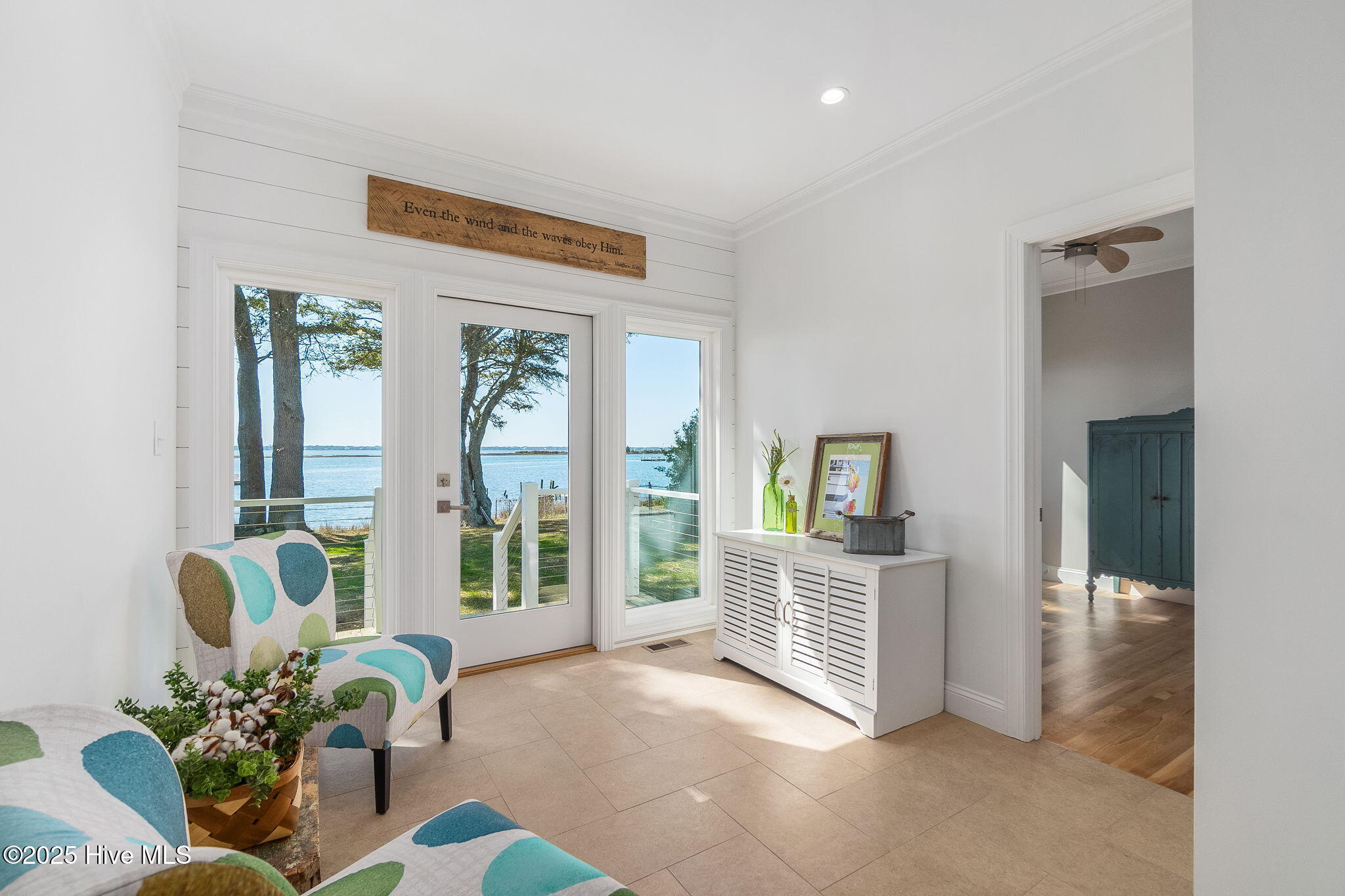 107 Live Oak Road Newport, NC 28570 - Photo 7 of 68 Foyer with a water view