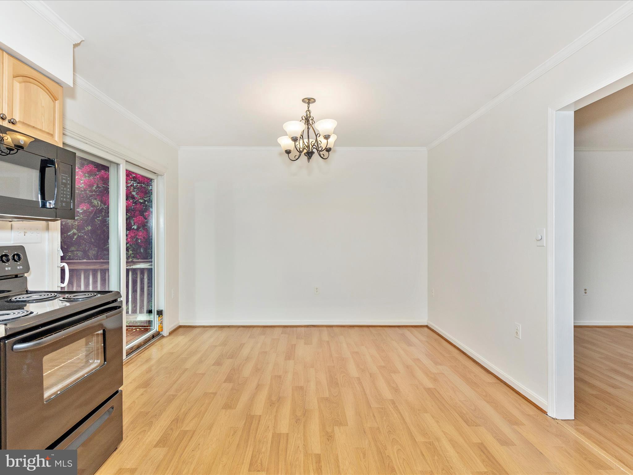 402 Windy Knoll Drive Mount Airy, MD 21771 - Photo 13 of 51 a very nice looking room with a large window