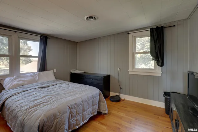 $235,000 | 1715 North 24th Street, Quincy, IL 62301