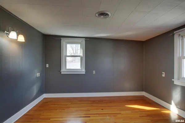 $225,000 | 1715 North 24th Street, Quincy, IL 62301