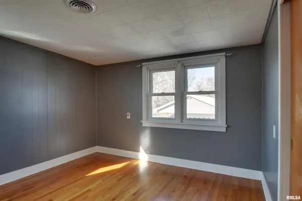 $225,000 | 1715 North 24th Street, Quincy, IL 62301