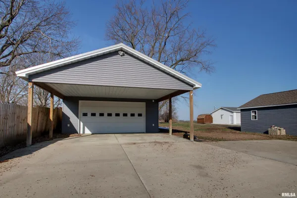$225,000 | 1715 North 24th Street, Quincy, IL 62301