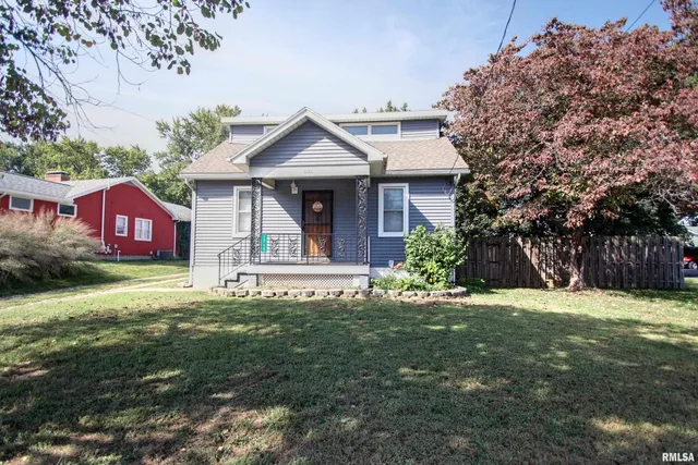 $235,000 | 1715 North 24th Street, Quincy, IL 62301